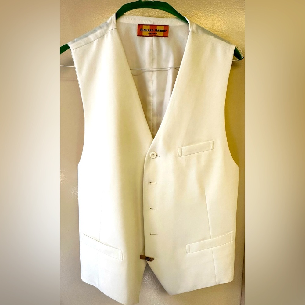 White Men's Vest formal, Upscale vest Richard Harris brand
